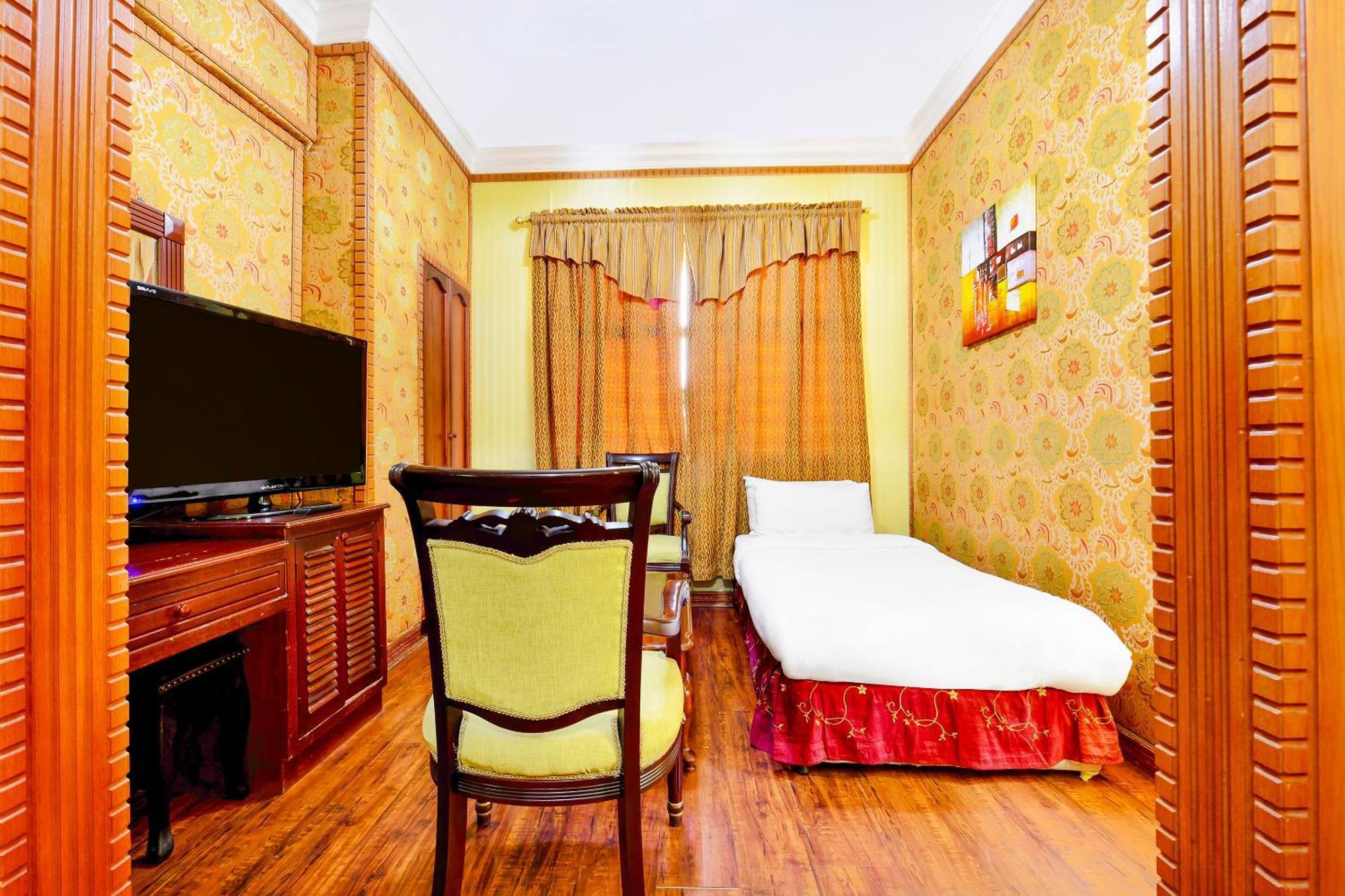 Capital O 125 Moon Plaza Hotel Manama Exterior photo