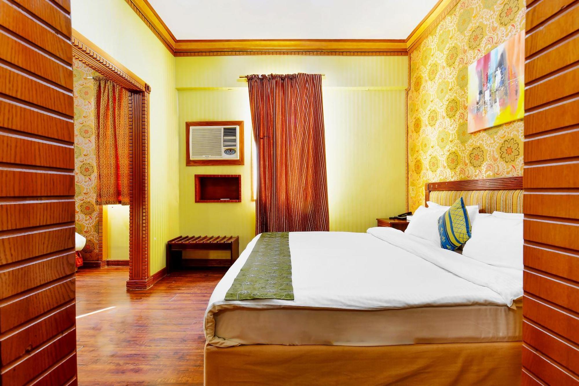 Capital O 125 Moon Plaza Hotel Manama Exterior photo