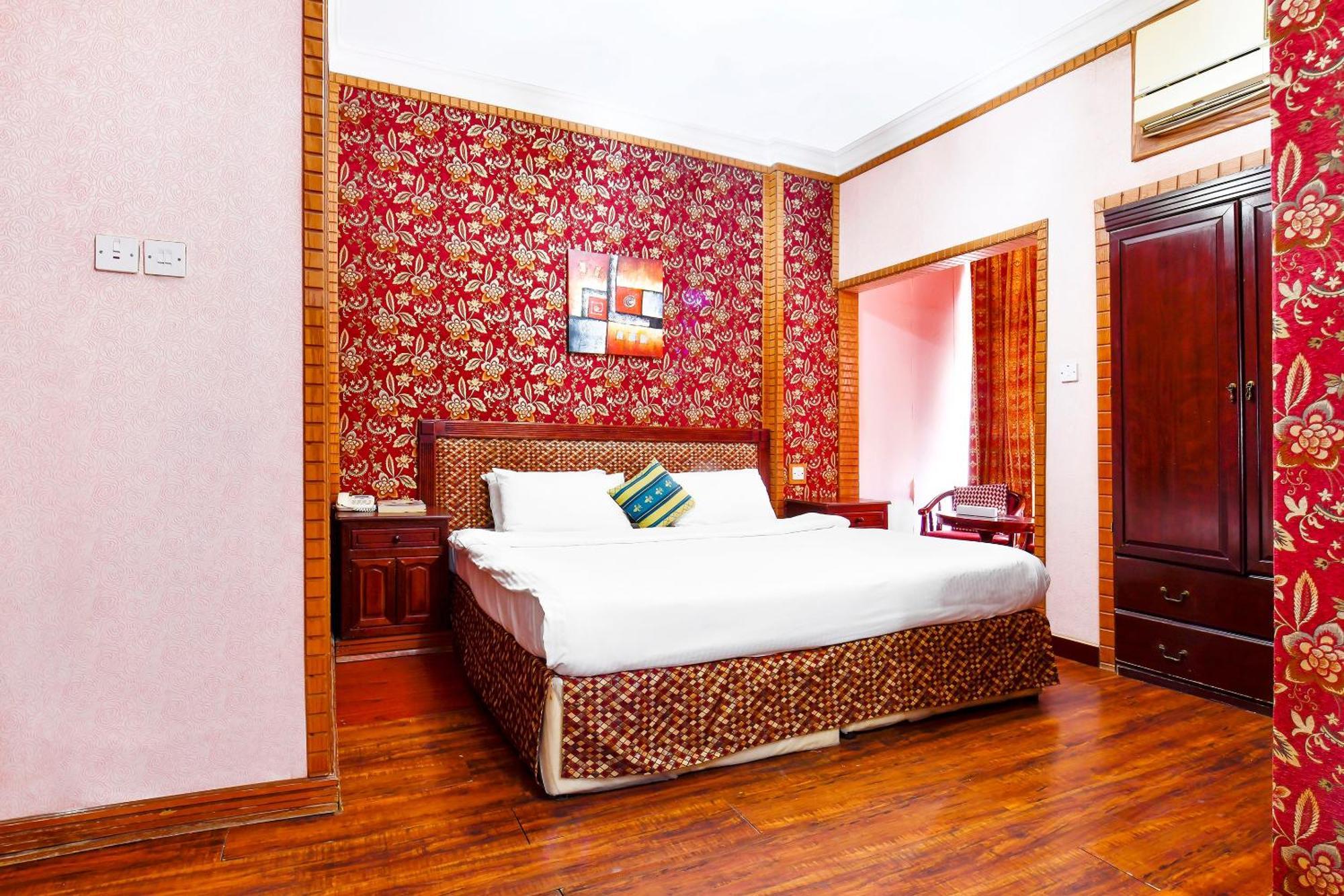 Capital O 125 Moon Plaza Hotel Manama Exterior photo
